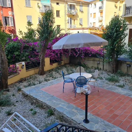 Homuse Apartment